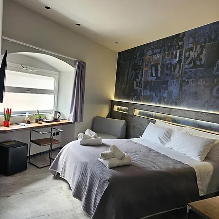 Binario1 4* 巴列塔