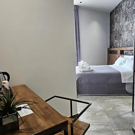 Bed and breakfast Binario1 4*
