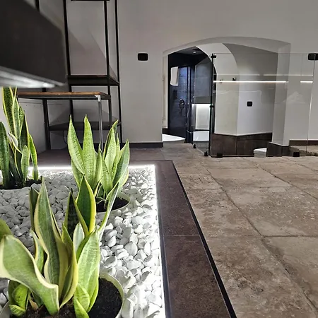 Binario1 فندق مبيت وإفطار 4*