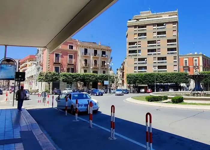 Binario1 فندق مبيت وإفطار 4*